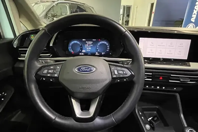 Ford Tourneo Connect din 2022 cu 22.448 km - oferta FOR151296 - foto 24