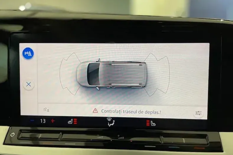 Ford Tourneo Connect din 2022 cu 22.448 km - oferta FOR151296 - foto 36