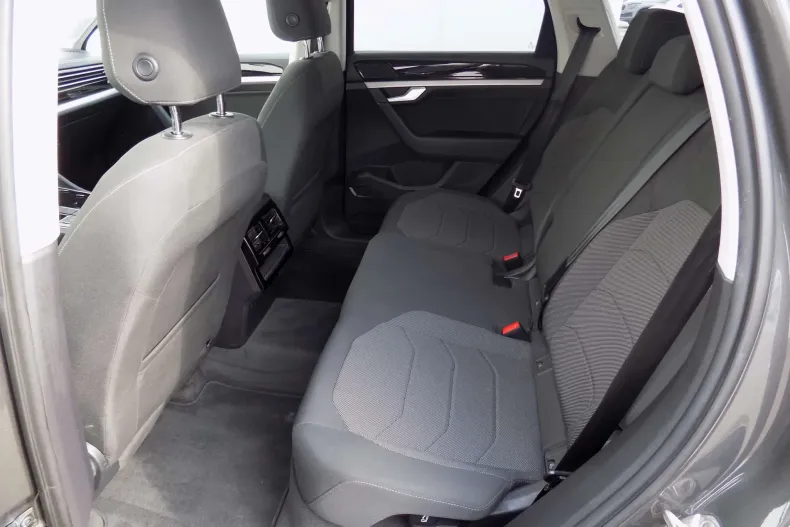 Volkswagen Touareg din 2021 cu 99.286 km - oferta VOL151314 - foto 23