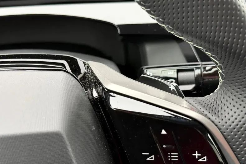 Peugeot 3008 din 2025 cu 3.000 km - oferta PEU151320 - foto 11