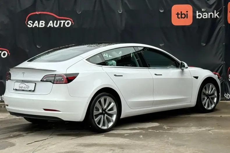 Tesla Model 3 din 2019 cu 157.965 km - oferta TES151323 - foto 4