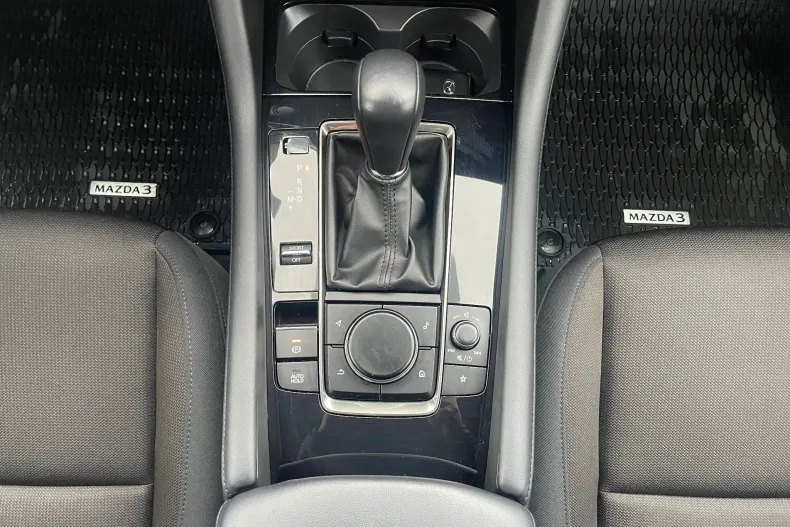 Mazda 3 din 2024 cu 12.400 km - oferta MAZ151325 - foto 14