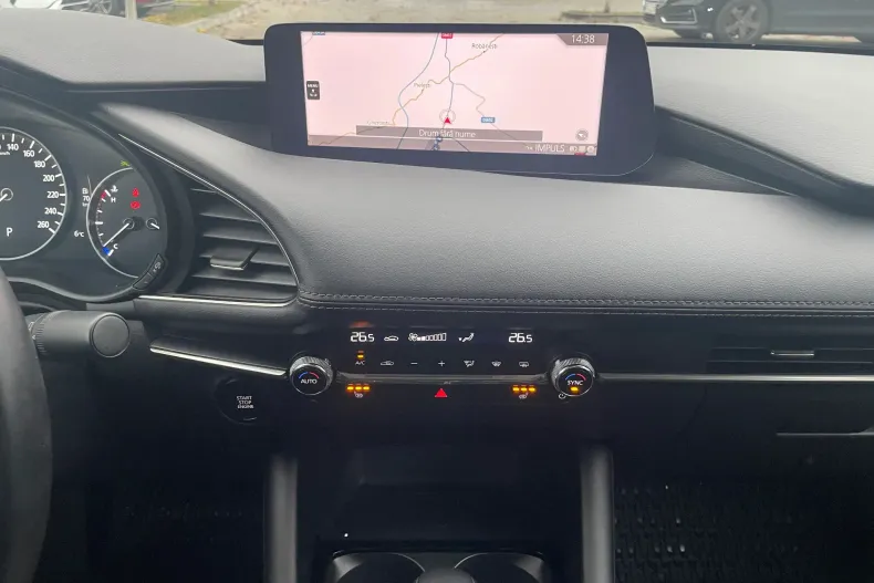 Mazda 3 din 2024 cu 12.400 km - oferta MAZ151325 - foto 15