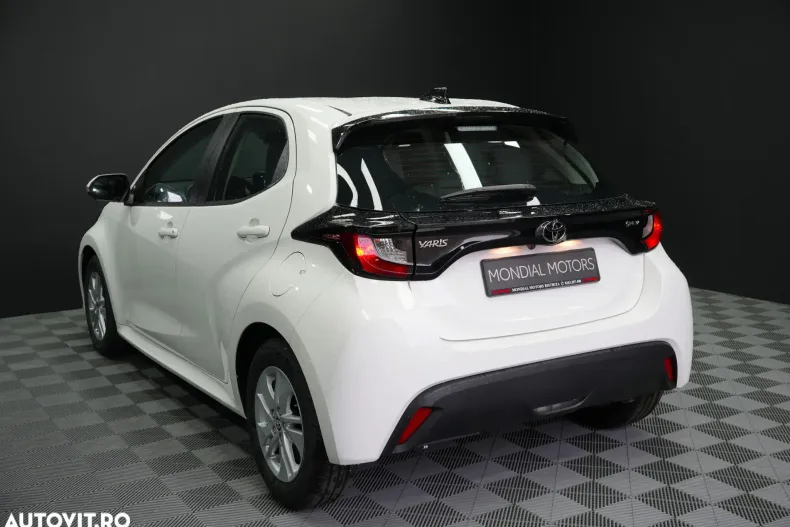 Toyota Yaris din 2025 cu 10 km - oferta TOY151329 - foto 4