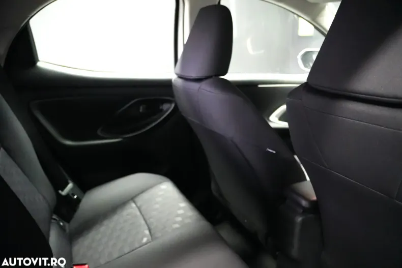 Toyota Yaris din 2025 cu 10 km - oferta TOY151329 - foto 11
