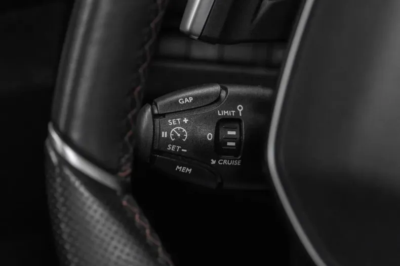 Peugeot 3008 din 2020 cu 41.500 km - oferta PEU151335 - foto 16