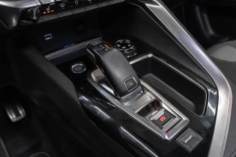 Peugeot 3008 din 2020 cu 41.500 km - oferta PEU151335 - foto 23