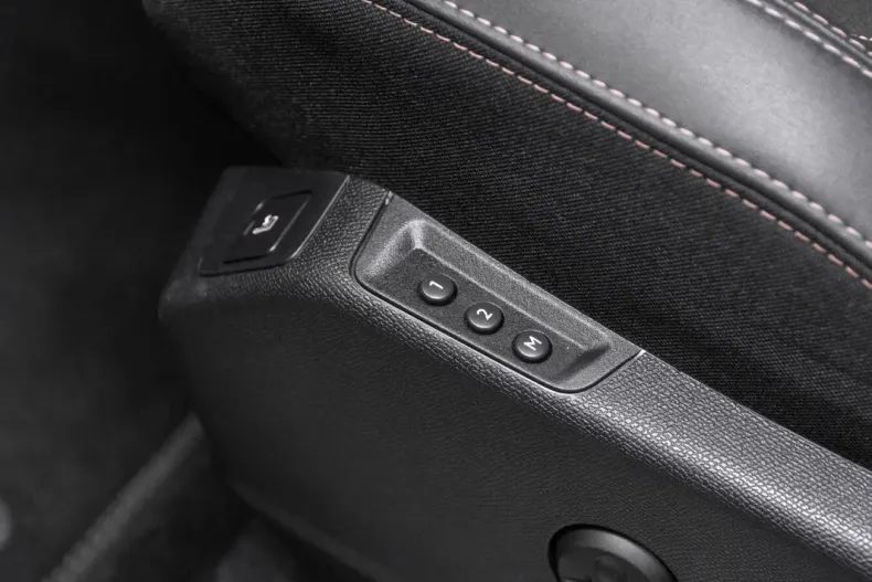 Peugeot 3008 din 2020 cu 41.500 km - oferta PEU151335 - foto 29