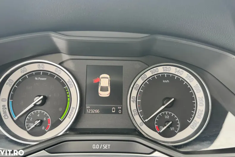 Skoda Superb din 2020 cu 123.266 km - oferta SKO151338 - foto 22