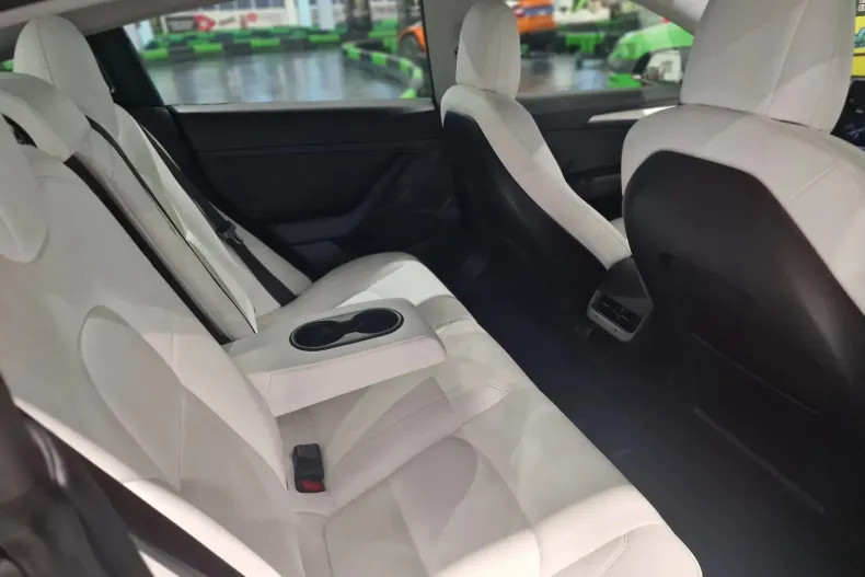 Tesla Model 3 din 2021 cu 34.950 km - oferta TES151339 - foto 19