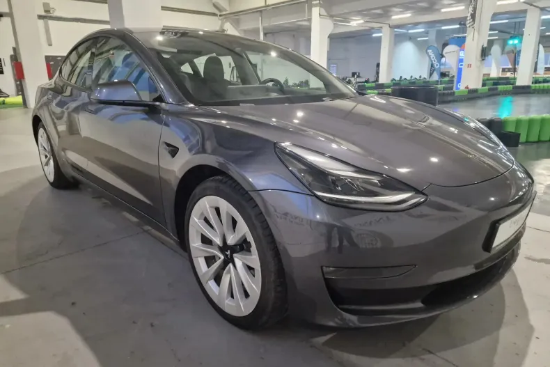 Tesla Model 3 din 2021 cu 123.000 km - oferta TES151340 - foto 2