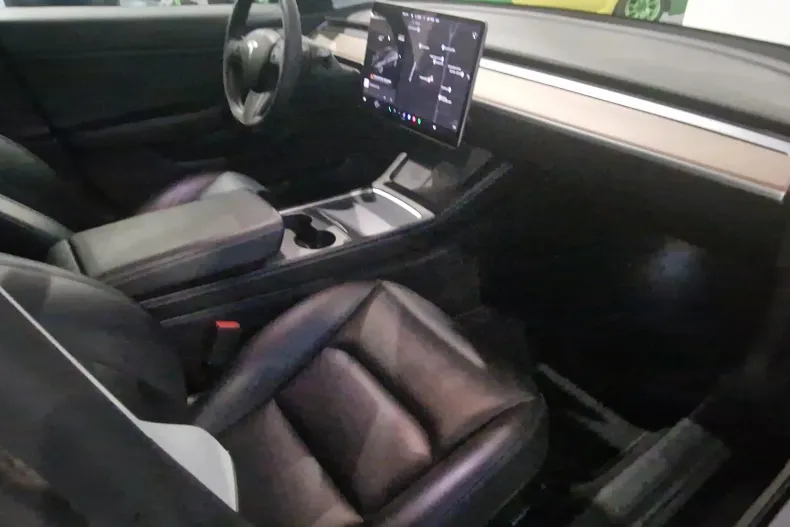 Tesla Model 3 din 2021 cu 123.000 km - oferta TES151340 - foto 21