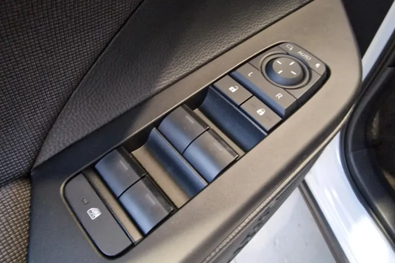 Toyota C-HR din 2025 cu 970 km - oferta TOY151342 - foto 22