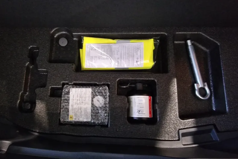 Toyota C-HR din 2025 cu 970 km - oferta TOY151342 - foto 36