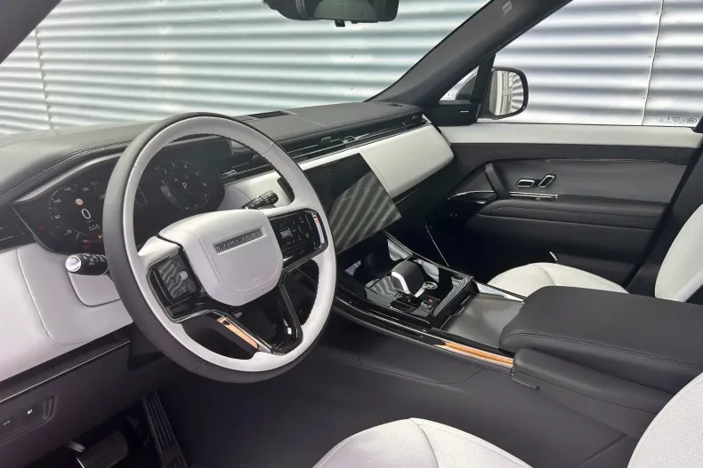 Land Rover Range Rover Sport din 2025 cu 1 km - oferta LAN151359 - foto 6