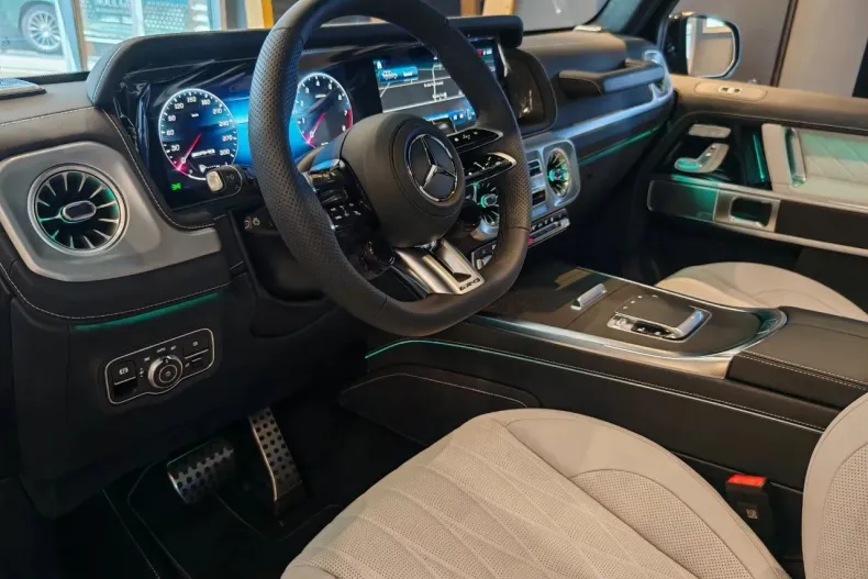 Mercedes-Benz G din 2025 cu 3.100 km - oferta MER151370 - foto 2