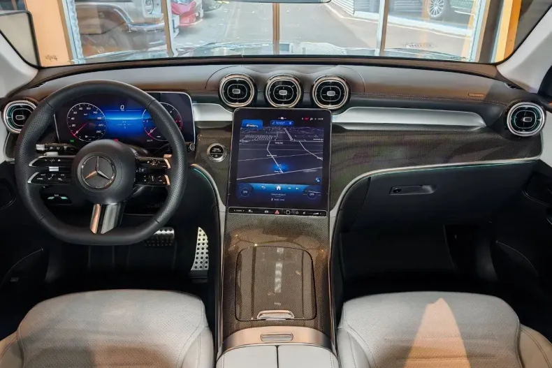 Mercedes-Benz GLC din 2025 cu 1 km - oferta MER151371 - foto 20