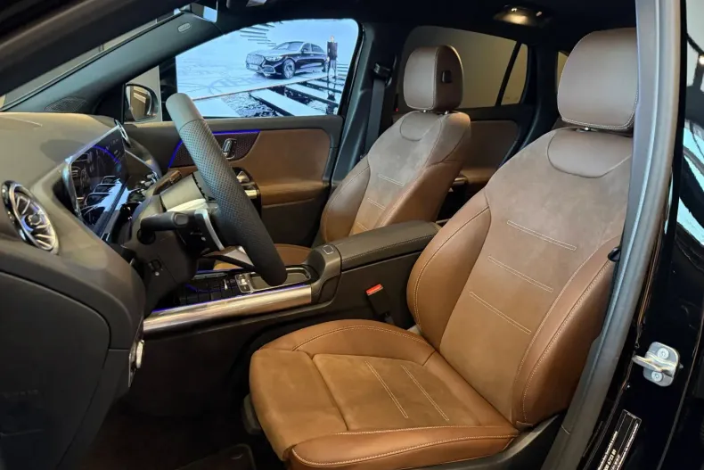 Mercedes-Benz GLA din 2025 cu 3.500 km - oferta MER151375 - foto 4