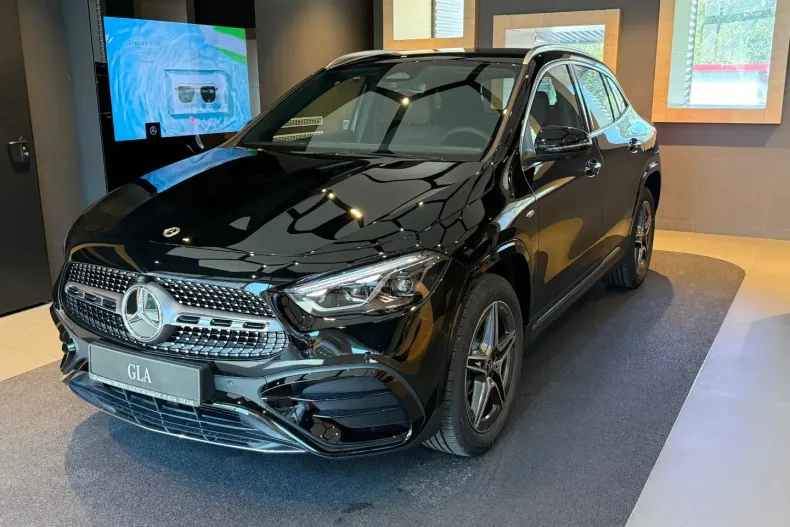 Mercedes-Benz GLA din 2025 cu 3.500 km - oferta MER151375 - foto 11