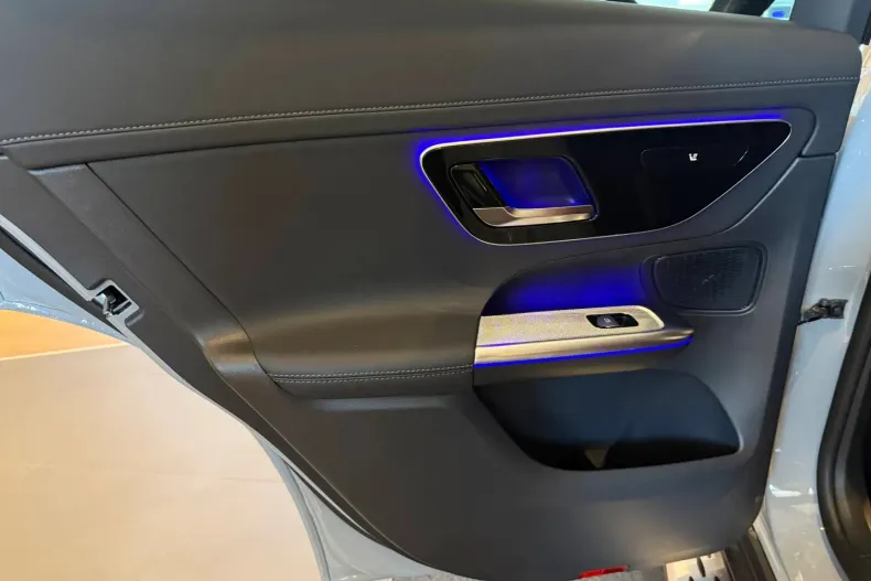 Mercedes-Benz GLC din 2025 cu 1 km - oferta MER151376 - foto 16