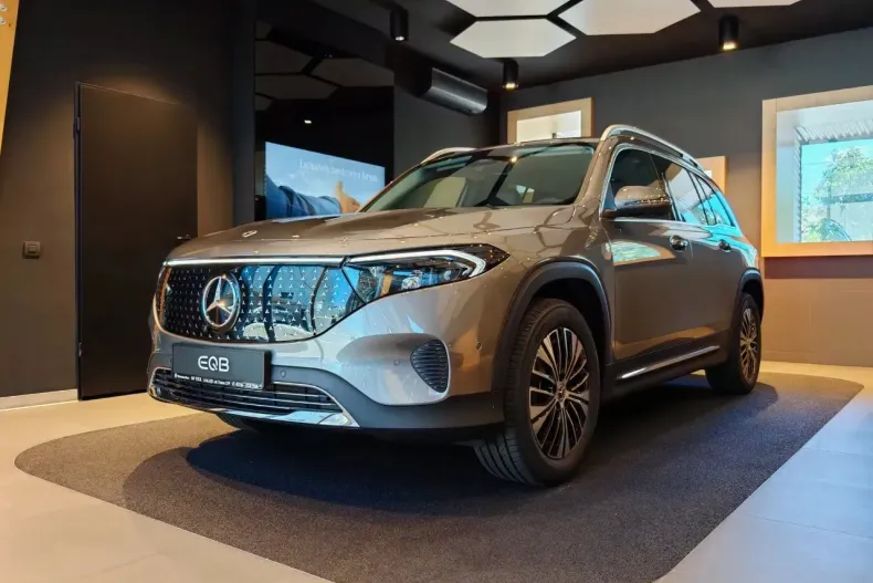 Mercedes-Benz EQB din 2025 cu 1 km - oferta MER151377 - foto 7