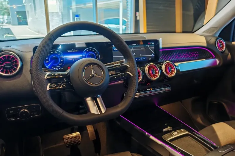 Mercedes-Benz EQB din 2025 cu 1 km - oferta MER151377 - foto 8