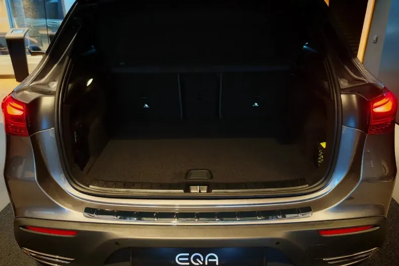 Mercedes-Benz EQA din 2025 cu 3.500 km - oferta MER151378 - foto 15