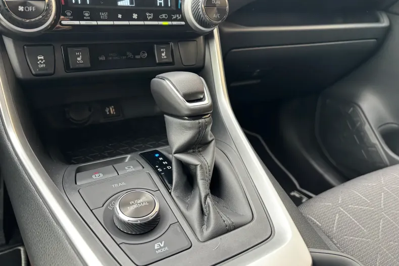 Toyota RAV4 din 2025 cu 7 km - oferta TOY151395 - foto 19