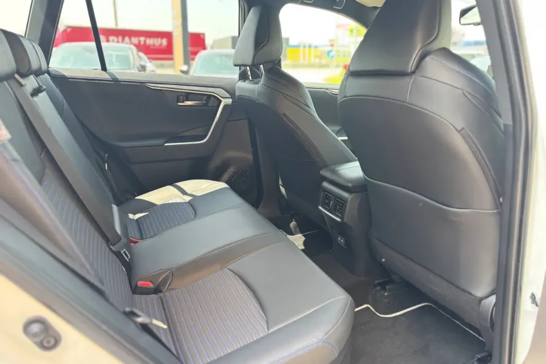 Toyota RAV4 din 2025 cu 10 km - oferta TOY151397 - foto 16