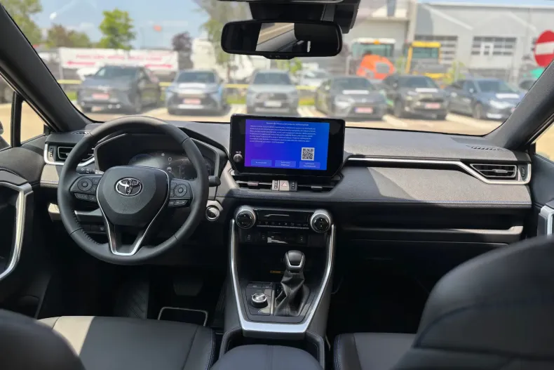 Toyota RAV4 din 2025 cu 10 km - oferta TOY151397 - foto 18