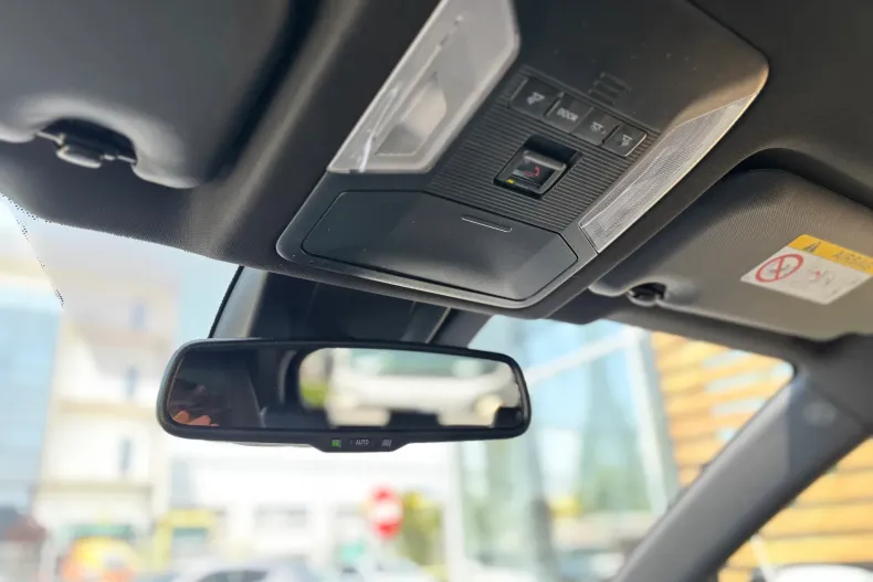 Toyota RAV4 din 2025 cu 10 km - oferta TOY151397 - foto 24