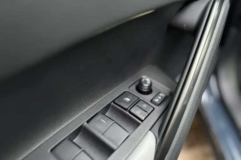 Toyota Corolla din 2025 cu 1.100 km - oferta TOY151399 - foto 14