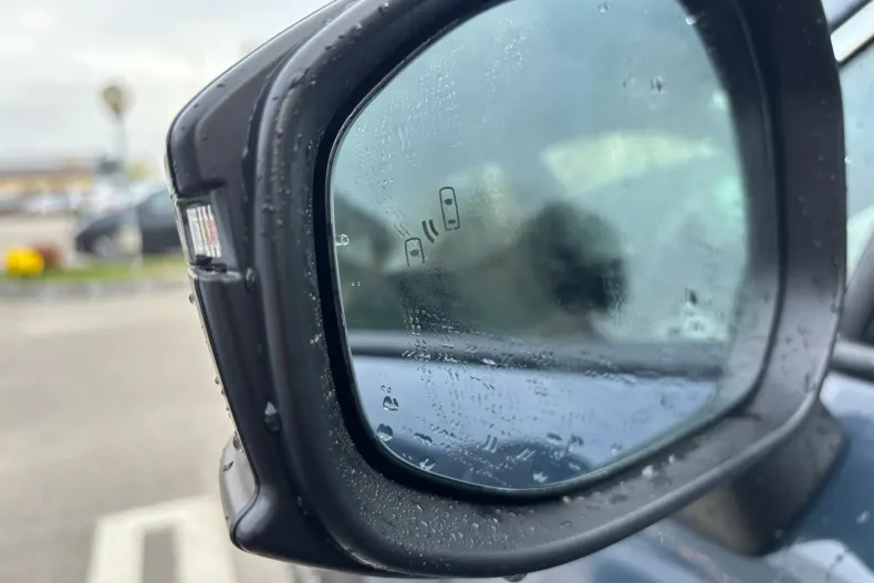 Toyota Corolla din 2025 cu 1.100 km - oferta TOY151399 - foto 24