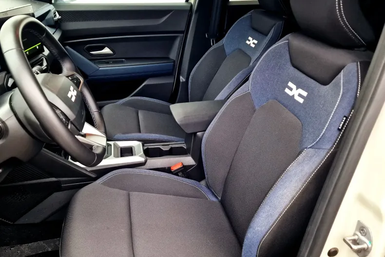 Dacia Duster din 2024 cu 11.013 km - oferta DAC151405 - foto 11