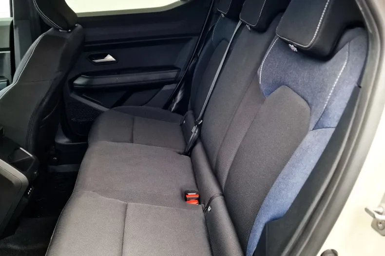 Dacia Duster din 2024 cu 11.013 km - oferta DAC151405 - foto 13