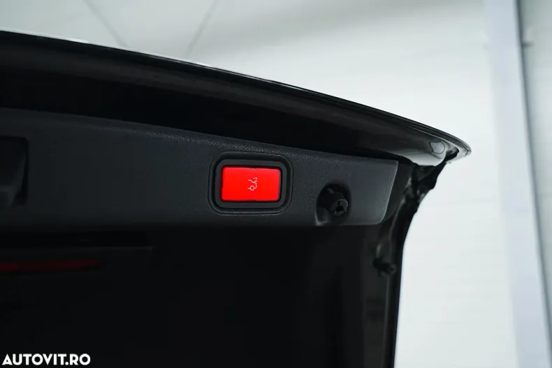 Mercedes-Benz E din 2021 cu 143.335 km - oferta MER151415 - foto 11