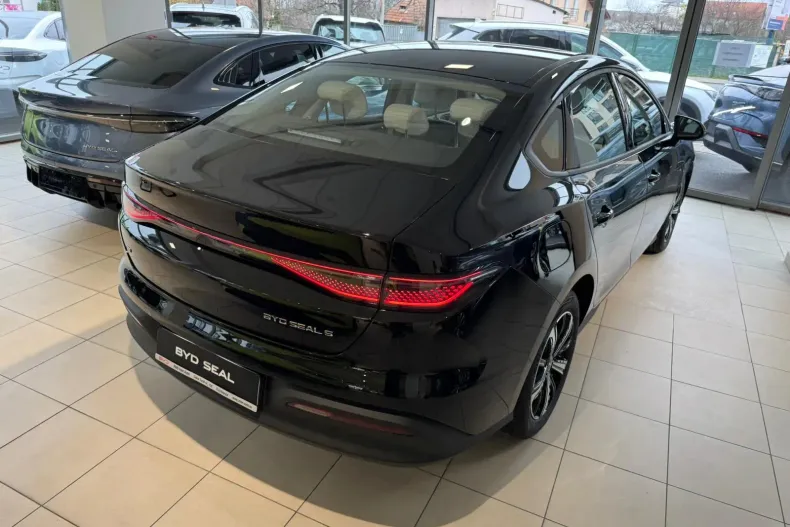BYD SEAL din 2025 cu 5 km - oferta BYD151425 - foto 12