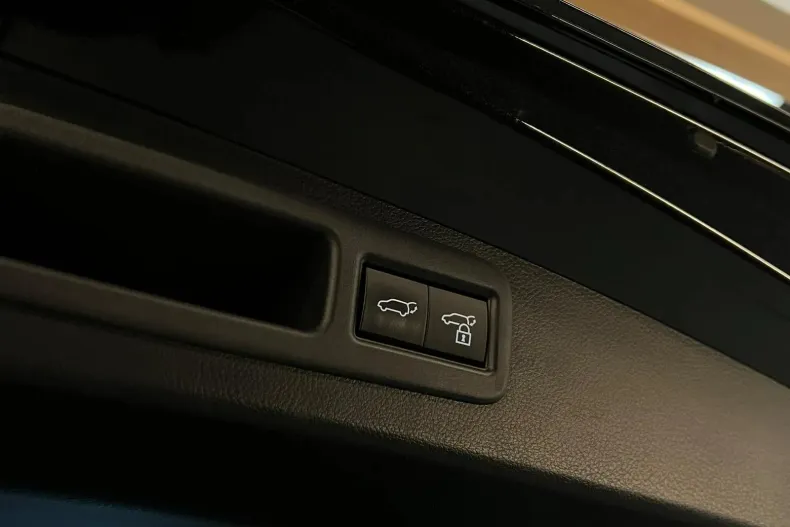 Lexus Seria RX din 2023 cu 16.162 km - oferta LEX151429 - foto 38