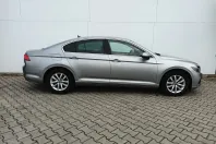 Volkswagen Passat din 2021 cu 131.058 km - oferta VOL151432 - foto 3