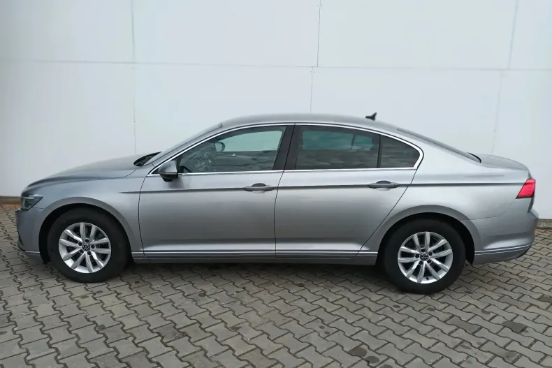 Volkswagen Passat din 2021 cu 131.058 km - oferta VOL151432 - foto 6