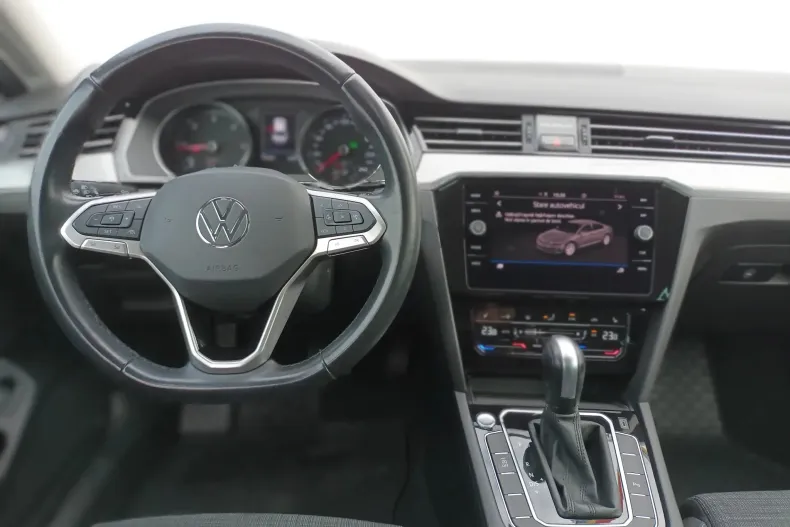 Volkswagen Passat din 2021 cu 131.058 km - oferta VOL151432 - foto 10
