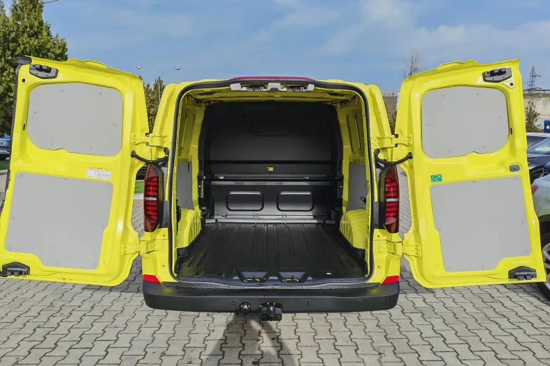 Volkswagen Transporter din 2025 cu 10 km - oferta VOL151433 - foto 5