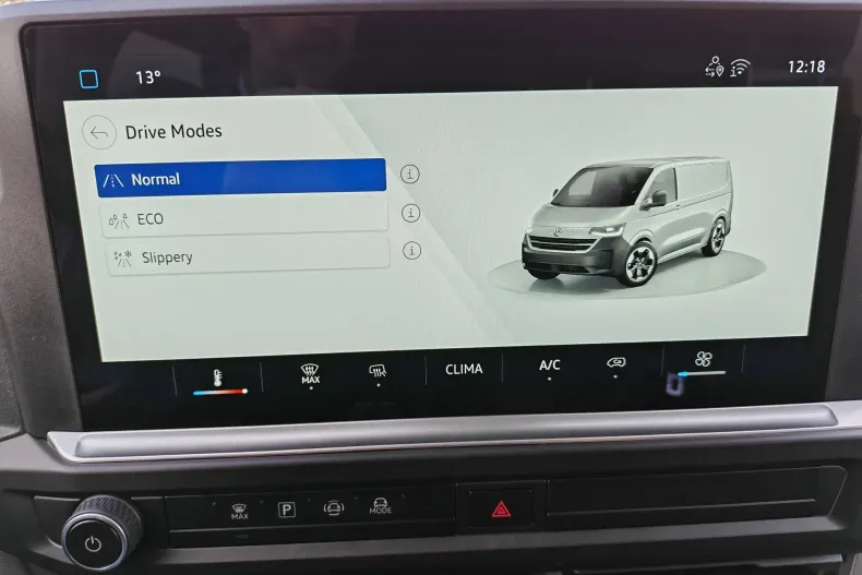 Volkswagen Transporter din 2025 cu 10 km - oferta VOL151433 - foto 23