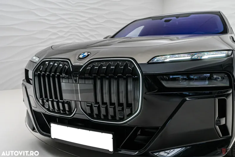 BMW Seria 7 din 2025 cu 6.000 km - oferta BMW151439 - foto 4