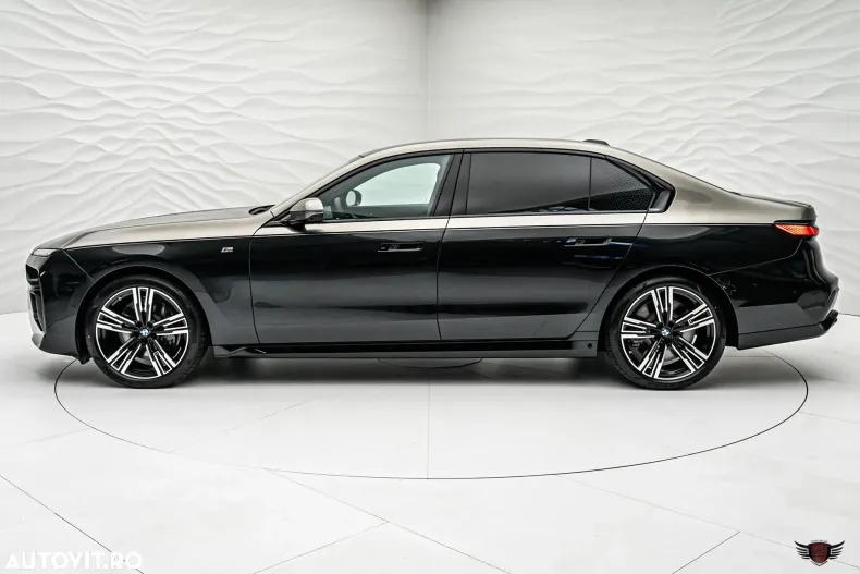 BMW Seria 7 din 2025 cu 6.000 km - oferta BMW151439 - foto 10