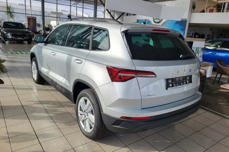Skoda Karoq din 2025 cu 15 km - oferta SKO151444 - foto 3