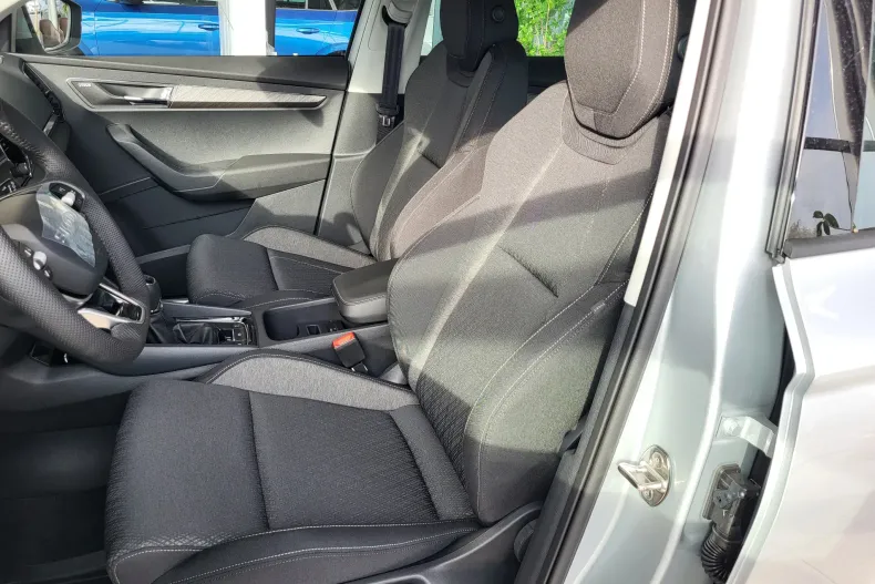 Skoda Karoq din 2025 cu 15 km - oferta SKO151444 - foto 8