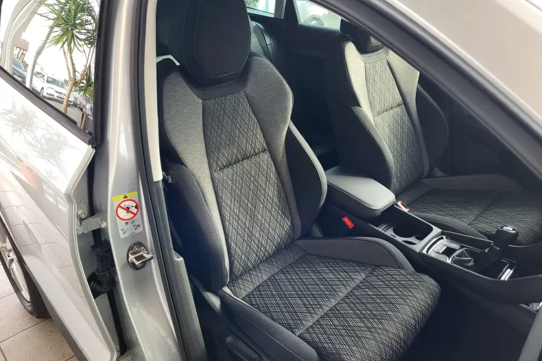 Skoda Karoq din 2025 cu 15 km - oferta SKO151444 - foto 12