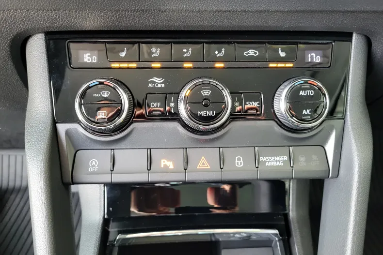 Skoda Karoq din 2025 cu 15 km - oferta SKO151444 - foto 22