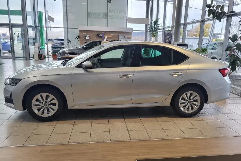 Skoda Octavia din 2025 cu 44 km - oferta SKO151445 - foto 5